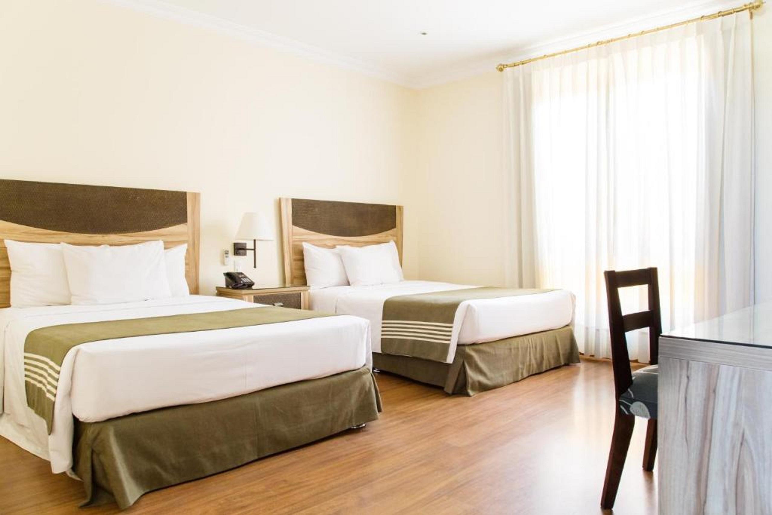 Lp Los Portales Hotel Piura Exteriör bild