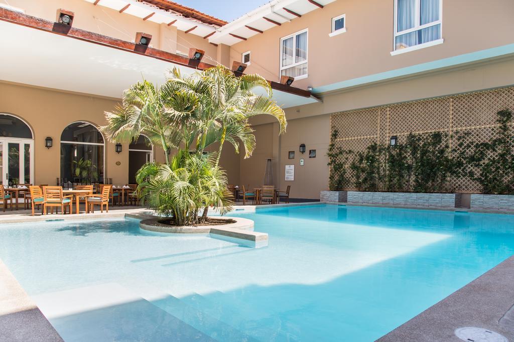 Lp Los Portales Hotel Piura Exteriör bild